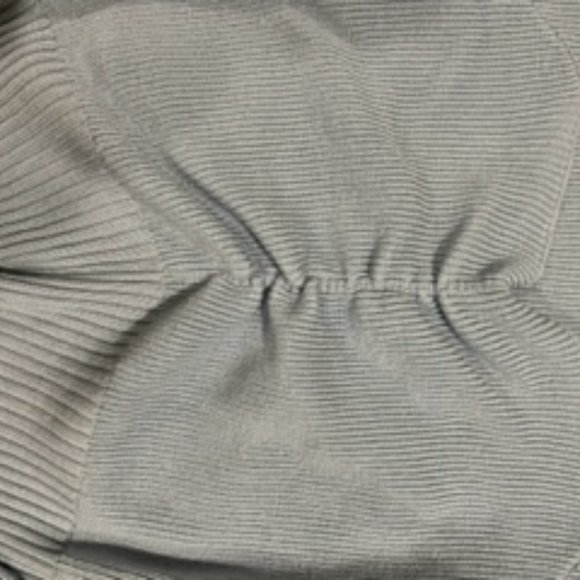 Vici Cropped Sweater Small - Picture 3 of 4